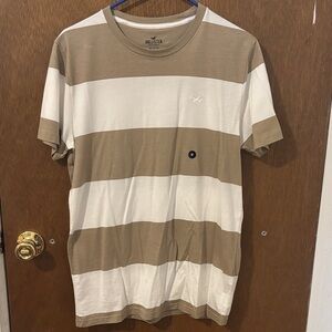 Hollister Men's Beige and White Striped Tee